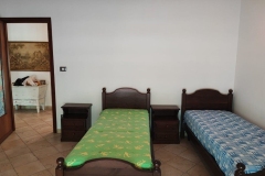 Camera-da-letto-Roccaglie-Brossasco