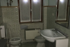 Sampeyre-Primo-piano-bagno-Via-Roma