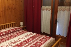 Sampeyre-Via-Roma-foto-camera-da-letto-2-PIANO-TERRA